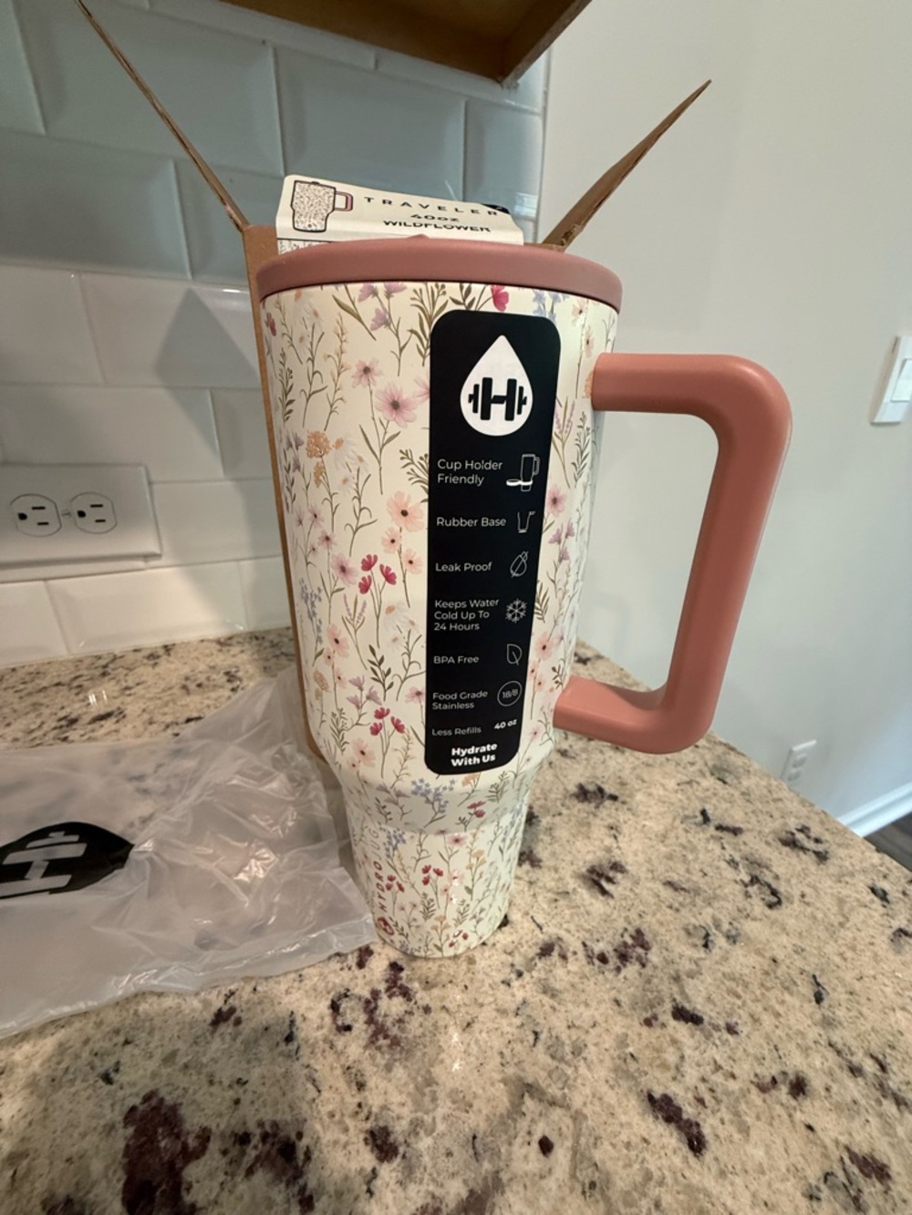 ravel Traveler 40oz Wildflower Tumbler in Blush Pink